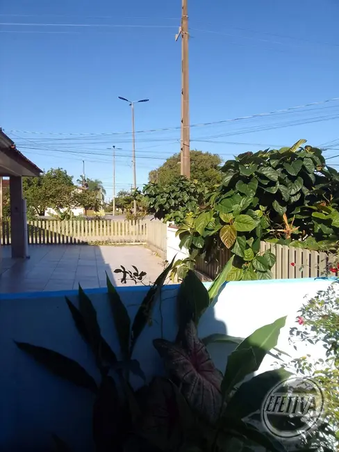 Foto 4 de Casa com 3 quartos à venda, 73m2 em Matinhos - PR