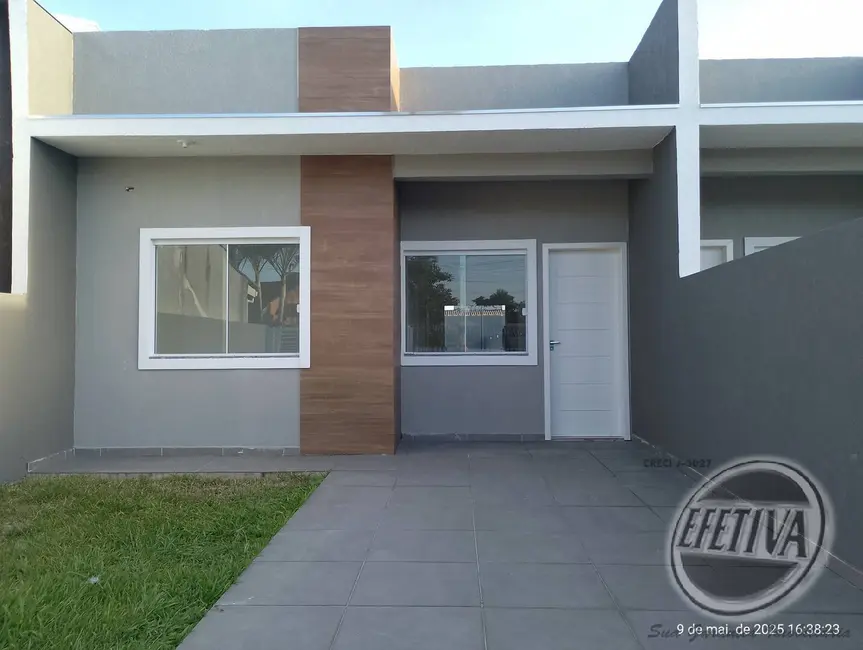 Foto 1 de Casa com 3 quartos à venda, 83m2 em Matinhos - PR