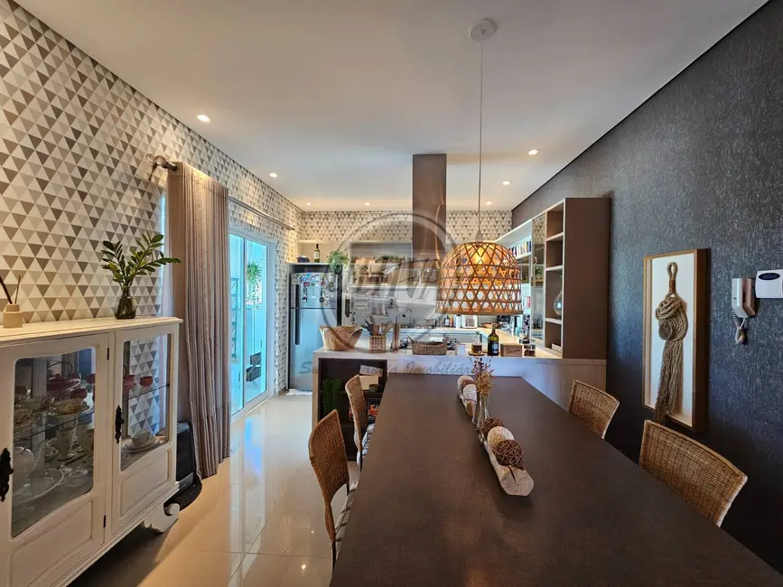 Apartamento com 3 quartos à venda, 197m2 em Matinhos - PR - imagem 7 Foto 7 de Apartamento com 3 quartos à venda, 197m2 em Matinhos - PR