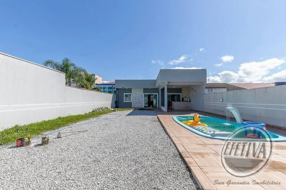 Foto 3 de Casa com 2 quartos à venda, 70m2 em Matinhos - PR