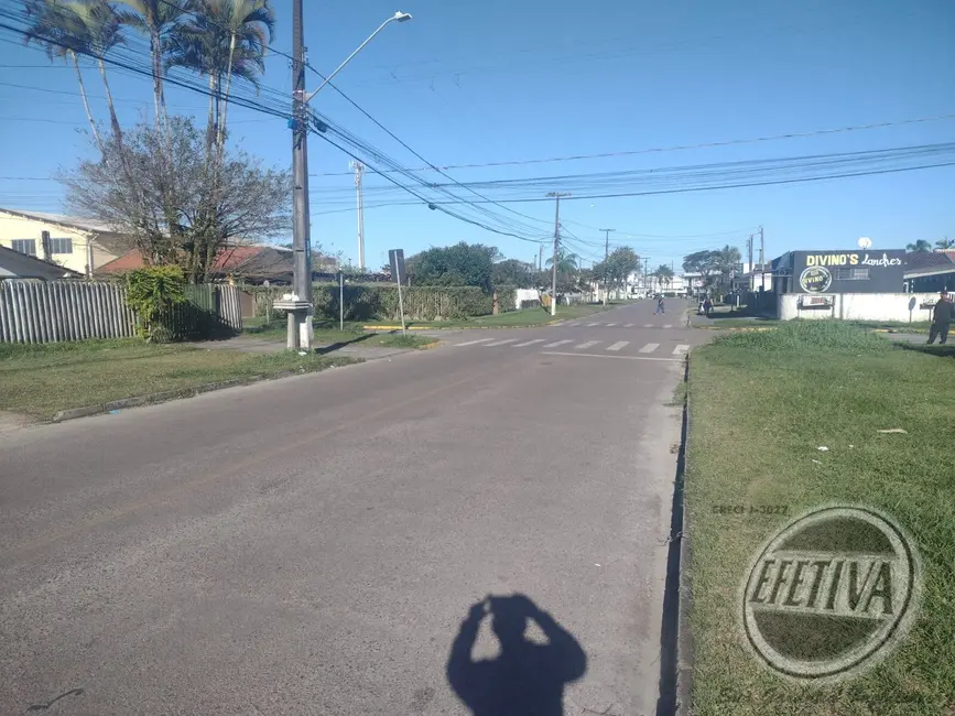 Foto 4 de Casa com 6 quartos à venda, 390m2 em Guaratuba - PR