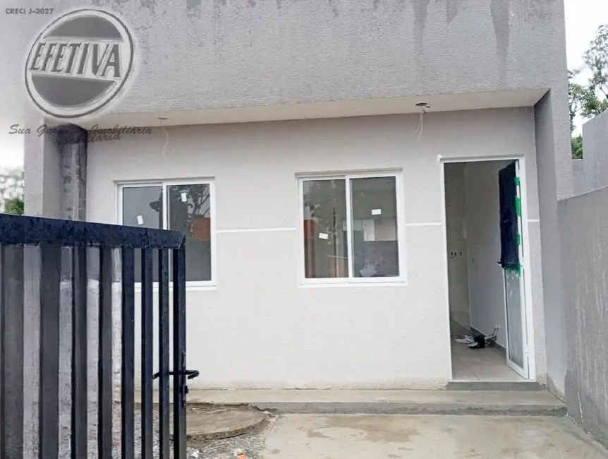 Foto 1 de Casa com 2 quartos à venda, 36m2 em Matinhos - PR
