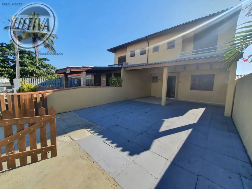 Foto 3 de Casa com 3 quartos à venda, 129m2 em Matinhos - PR