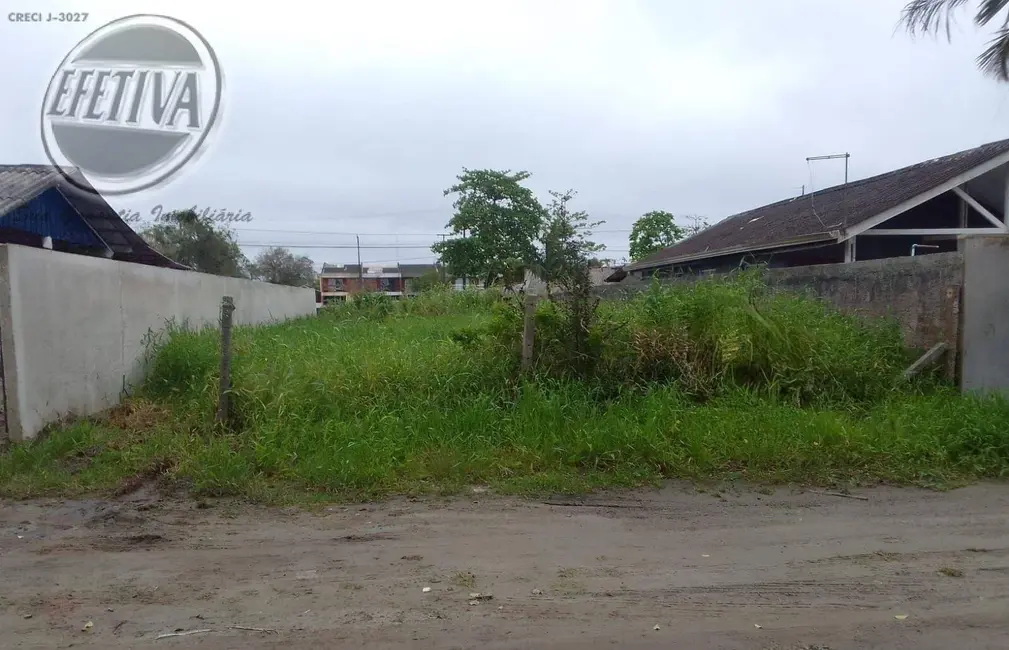 Foto 2 de Terreno / Lote à venda, 314m2 em Matinhos - PR