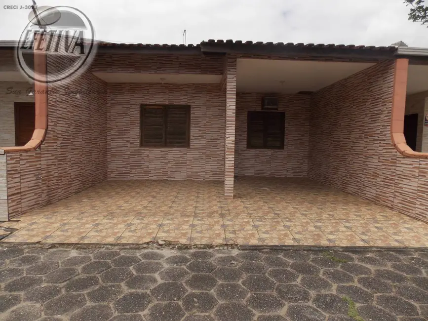 Foto 1 de Casa com 3 quartos à venda, 87m2 em Matinhos - PR