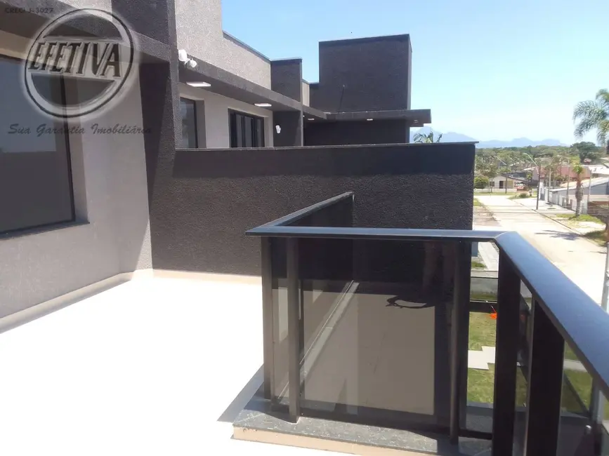 Foto 1 de Casa com 3 quartos à venda, 142m2 em Matinhos - PR