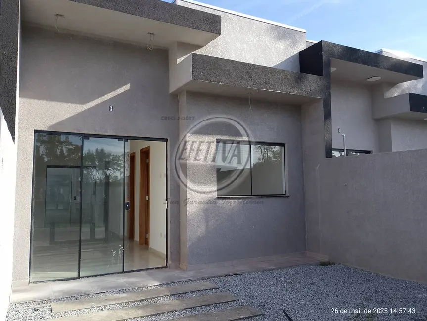Foto 1 de Casa com 2 quartos à venda, 45m2 em Matinhos - PR
