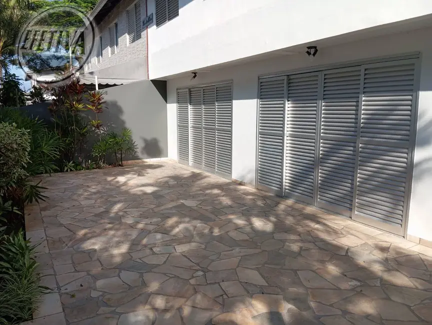 Foto 5 de Casa com 5 quartos à venda, 190m2 em Centro, Guaratuba - PR