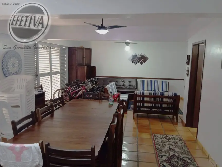 Foto 7 de Casa com 5 quartos à venda, 190m2 em Centro, Guaratuba - PR