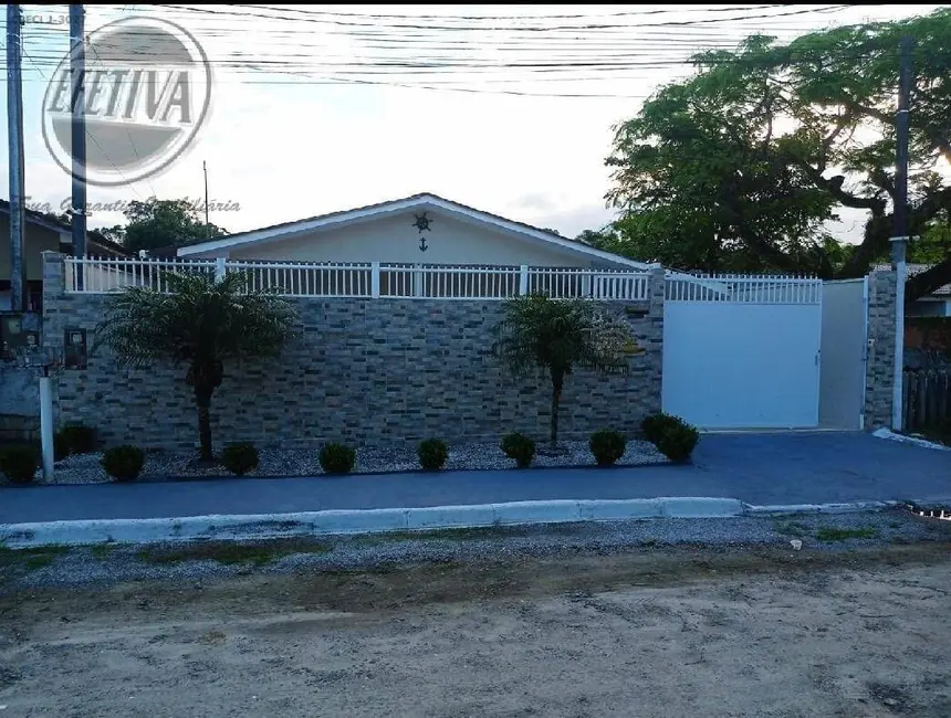 Foto 2 de Casa com 6 quartos à venda, 255m2 em Pontal Do Parana - PR