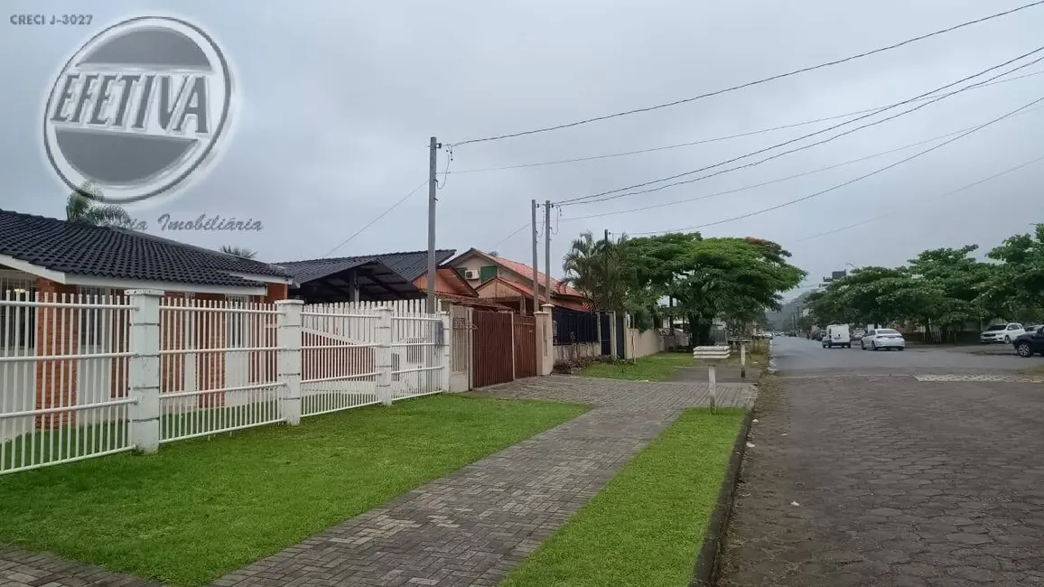 Foto 2 de Casa com 3 quartos à venda, 91m2 em Centro, Guaratuba - PR