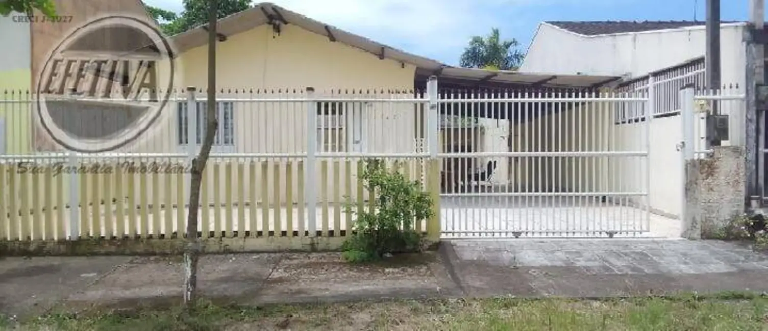 Foto 1 de Casa com 4 quartos à venda, 120m2 em Matinhos - PR