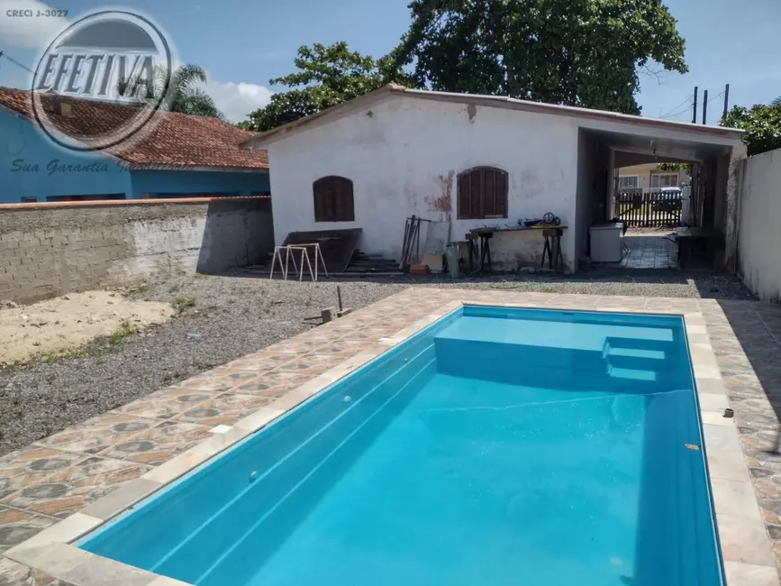 Foto 1 de Casa com 4 quartos à venda, 90m2 em Guaratuba - PR
