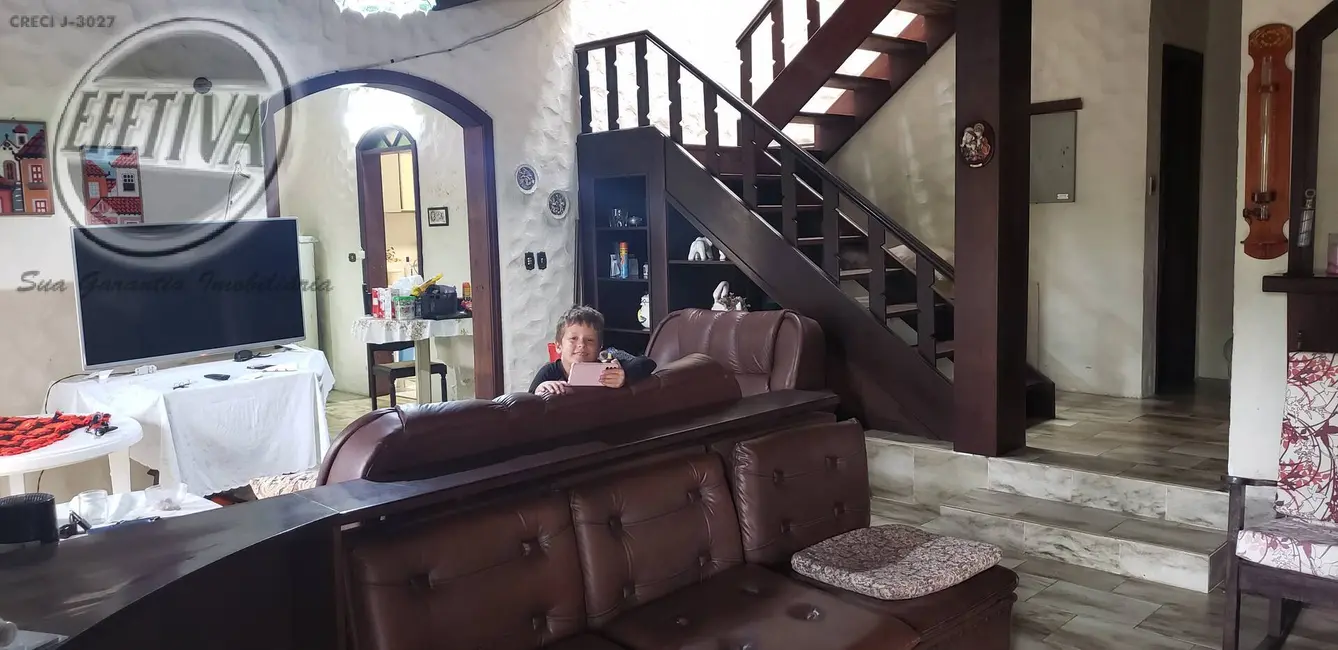 Foto 8 de Casa com 5 quartos à venda, 420m2 em Centro, Guaratuba - PR