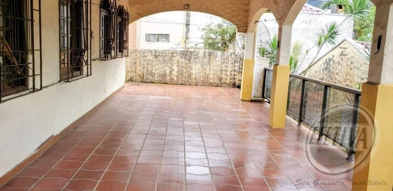 Foto 8 de Casa com 5 quartos à venda, 420m2 em Centro, Guaratuba - PR