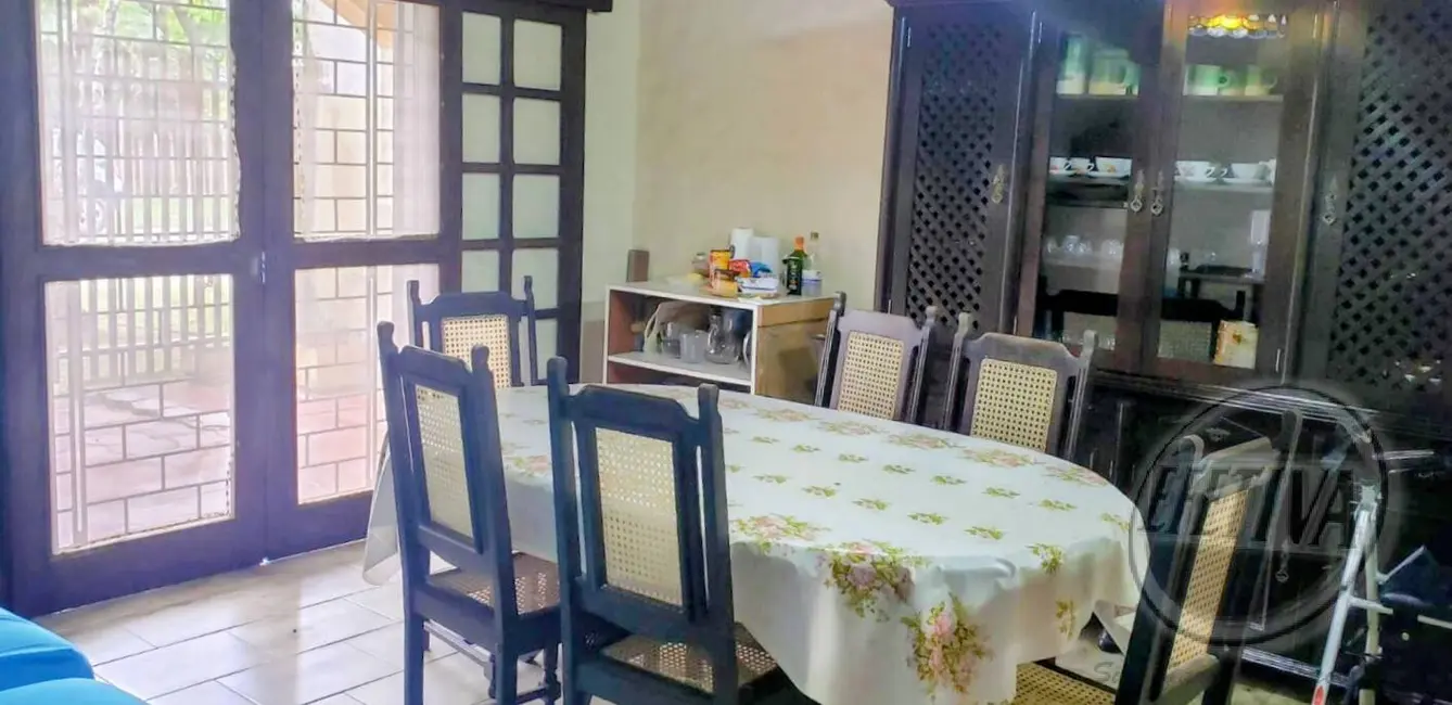 Foto 5 de Casa com 5 quartos à venda, 420m2 em Centro, Guaratuba - PR