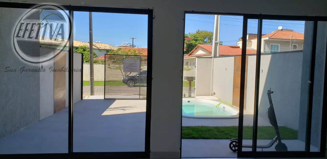 Foto 3 de Casa com 3 quartos à venda, 124m2 em Guaratuba - PR