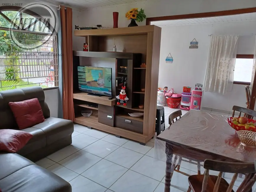 Foto 6 de Casa com 4 quartos à venda, 147m2 em Guaratuba - PR