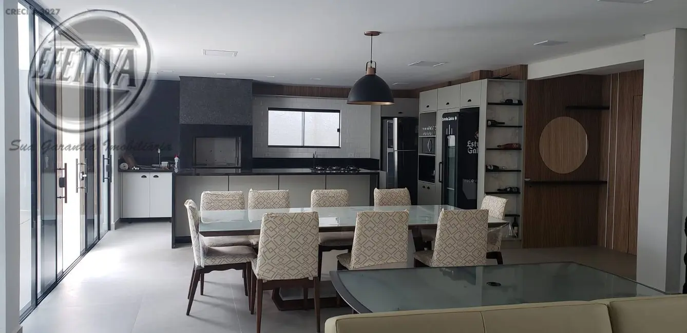 Foto 7 de Casa com 7 quartos à venda, 283m2 em Centro, Guaratuba - PR