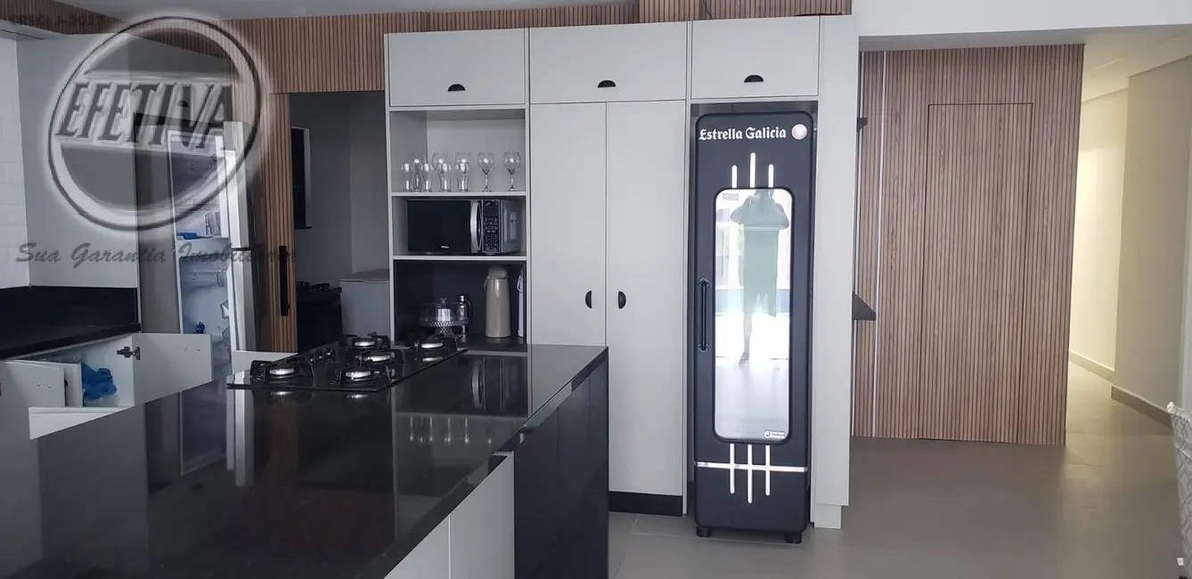 Foto 8 de Casa com 7 quartos à venda, 283m2 em Centro, Guaratuba - PR