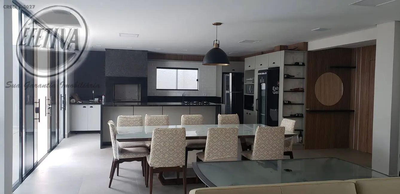 Foto 6 de Casa com 7 quartos à venda, 283m2 em Centro, Guaratuba - PR