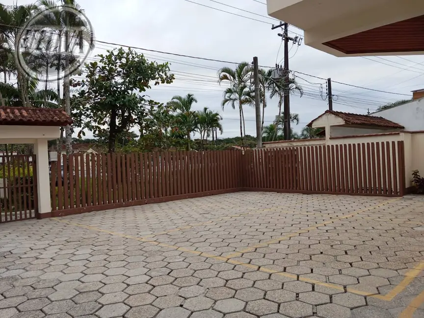 Foto 5 de Casa com 2 quartos à venda, 63m2 em Matinhos - PR