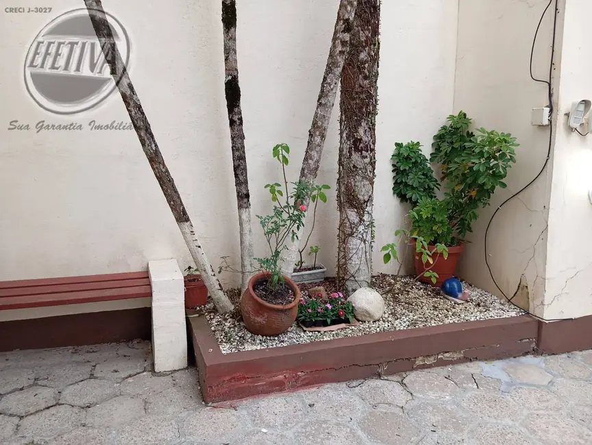 Foto 3 de Casa com 2 quartos à venda, 63m2 em Matinhos - PR