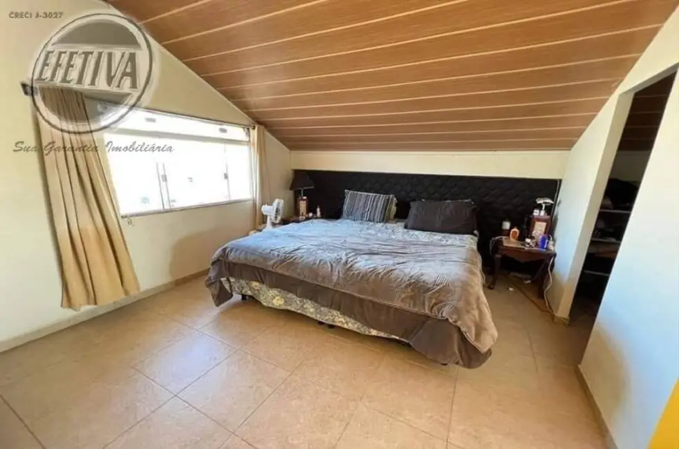 Foto 8 de Casa com 4 quartos à venda, 300m2 em Centro, Guaratuba - PR