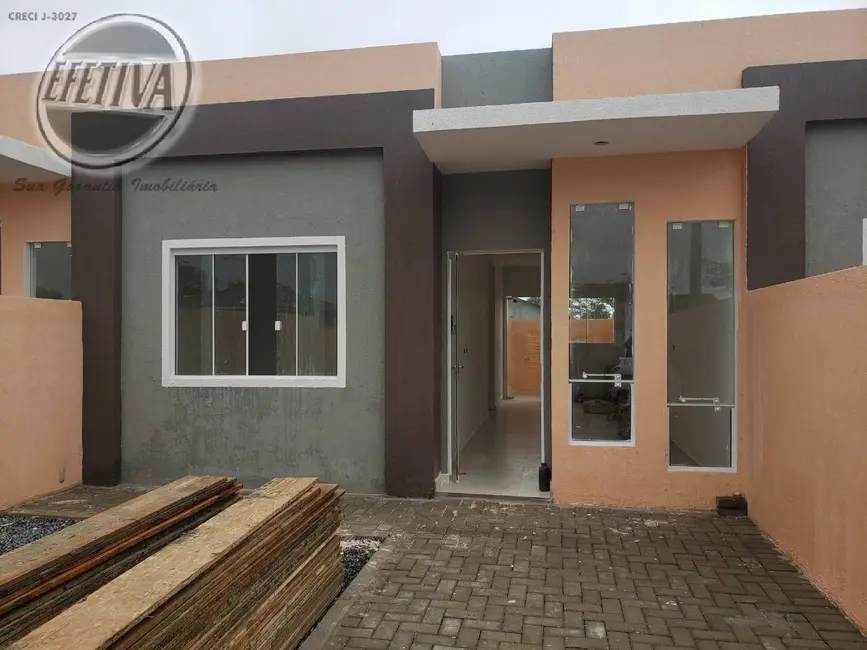 Foto 6 de Casa com 2 quartos à venda, 57m2 em Guaratuba - PR