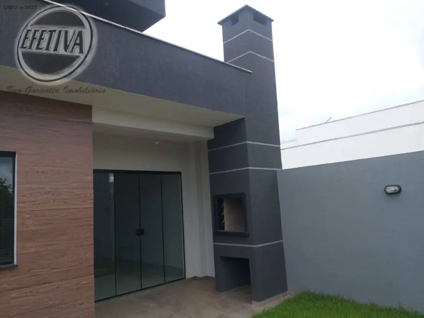 Foto 2 de Casa com 2 quartos à venda, 66m2 em Nereidas, Guaratuba - PR