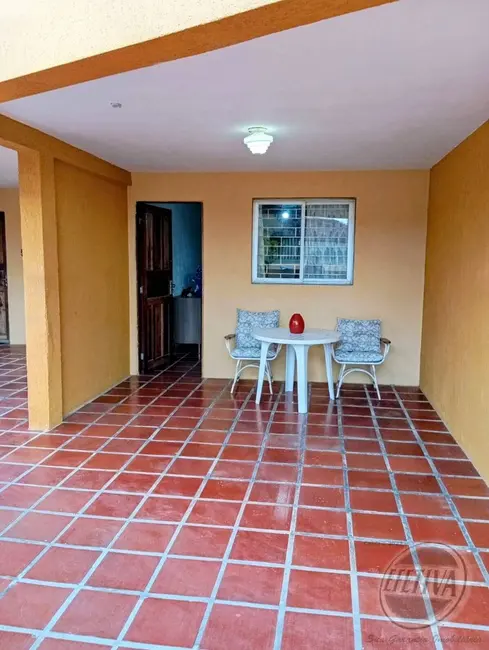 Foto 2 de Casa com 3 quartos à venda, 78m2 em Matinhos - PR