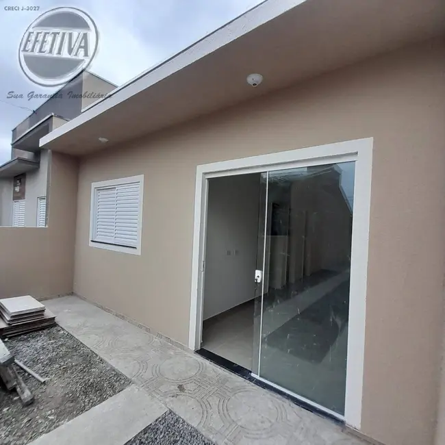 Foto 2 de Casa com 2 quartos à venda, 56m2 em Matinhos - PR