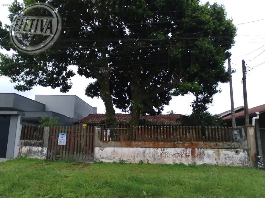 Foto 1 de Casa com 3 quartos à venda, 140m2 em Guaratuba - PR