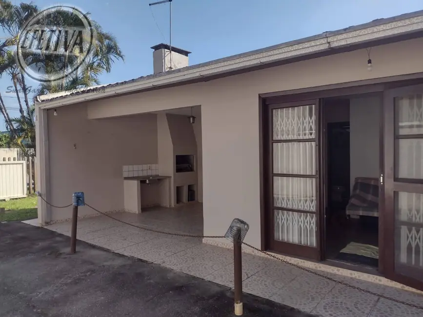 Foto 4 de Casa com 2 quartos à venda, 89m2 em Centro, Guaratuba - PR