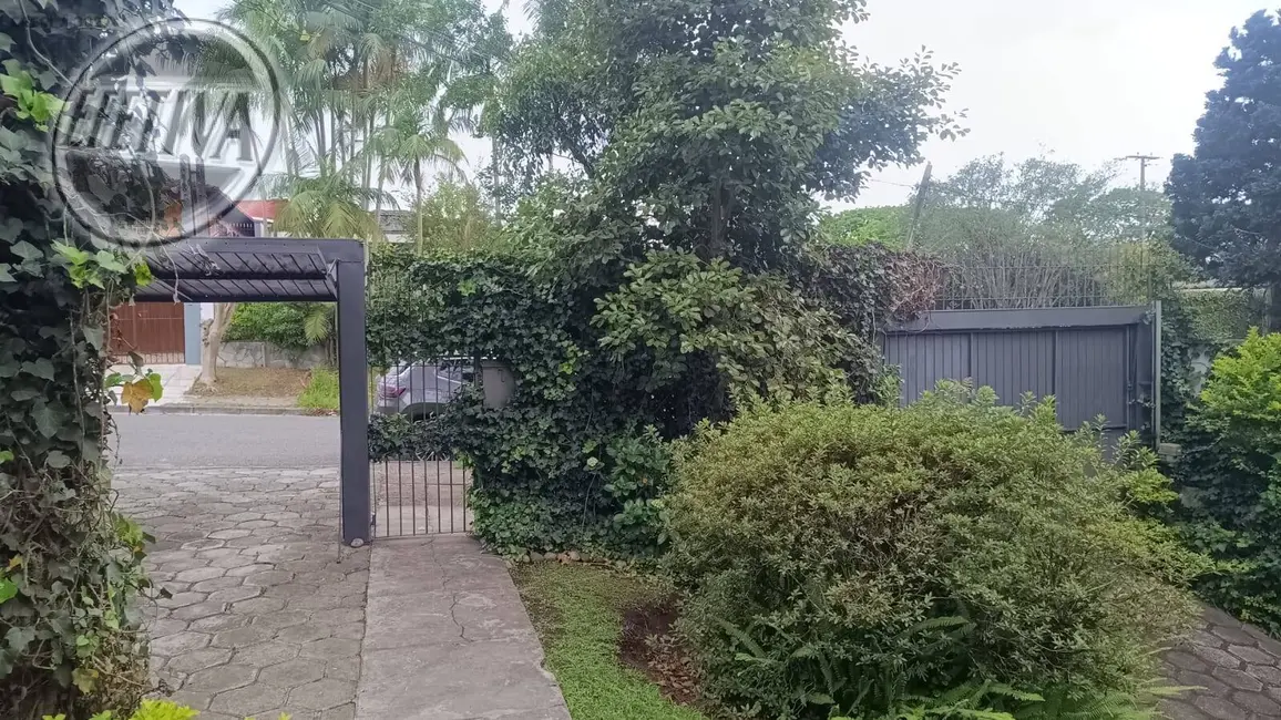 Casa com 3 quartos à venda, 310m2 em Jardim Social, Curitiba - PR - imagem 9 Foto 9 de Casa com 3 quartos à venda, 310m2 em Jardim Social, Curitiba - PR