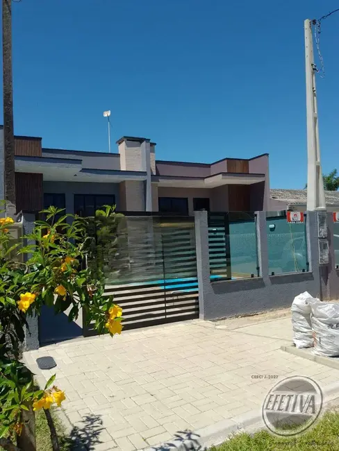 Foto 2 de Casa com 3 quartos à venda, 160m2 em Matinhos - PR