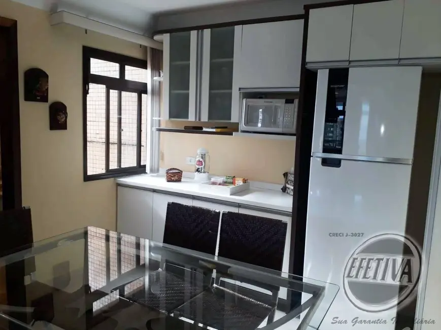 Apartamento com 5 quartos à venda, 235m2 em Guaratuba - PR - imagem 7 Foto 7 de Apartamento com 5 quartos à venda, 235m2 em Guaratuba - PR