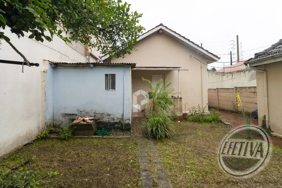 Casa com 4 quartos à venda, 108m2 em Água Verde, Curitiba - PR - imagem 6 Foto 6 de Casa com 4 quartos à venda, 108m2 em Água Verde, Curitiba - PR
