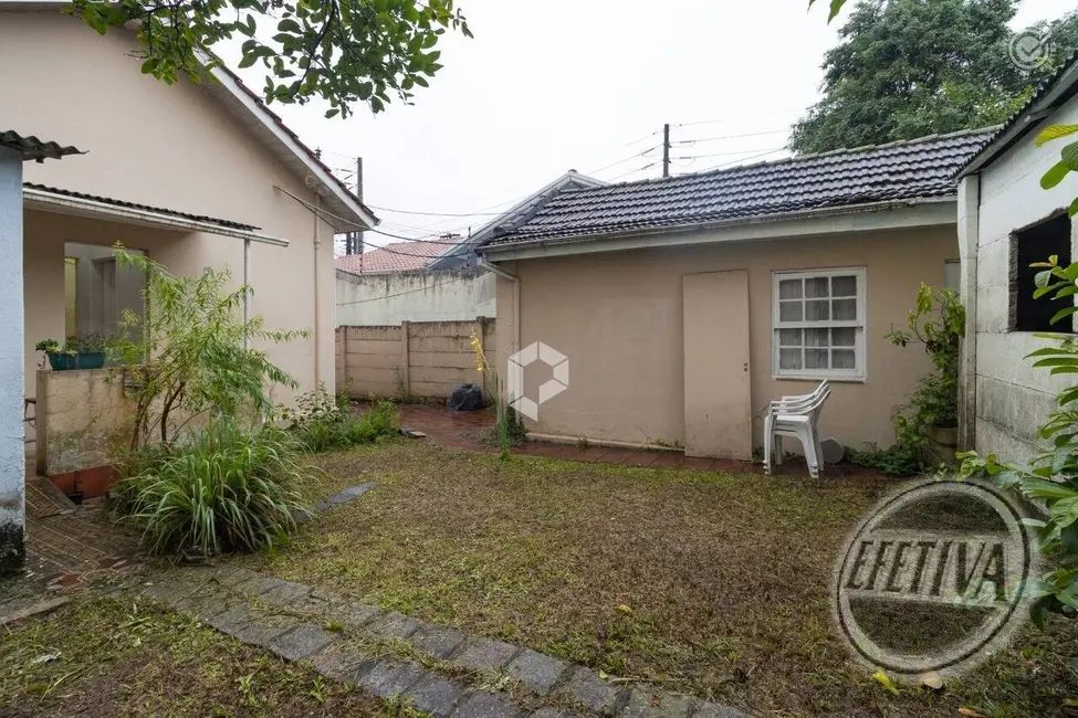 Casa com 4 quartos à venda, 108m2 em Água Verde, Curitiba - PR - imagem 9 Foto 9 de Casa com 4 quartos à venda, 108m2 em Água Verde, Curitiba - PR