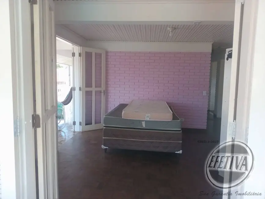 Foto 8 de Casa com 4 quartos à venda, 280m2 em Guaratuba - PR