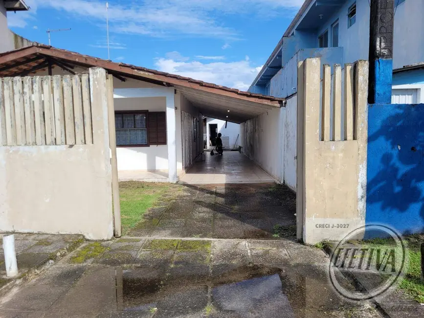 Foto 2 de Casa com 3 quartos à venda, 82m2 em Matinhos - PR
