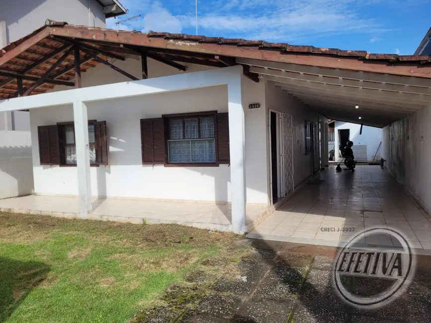 Foto 1 de Casa com 3 quartos à venda, 82m2 em Matinhos - PR