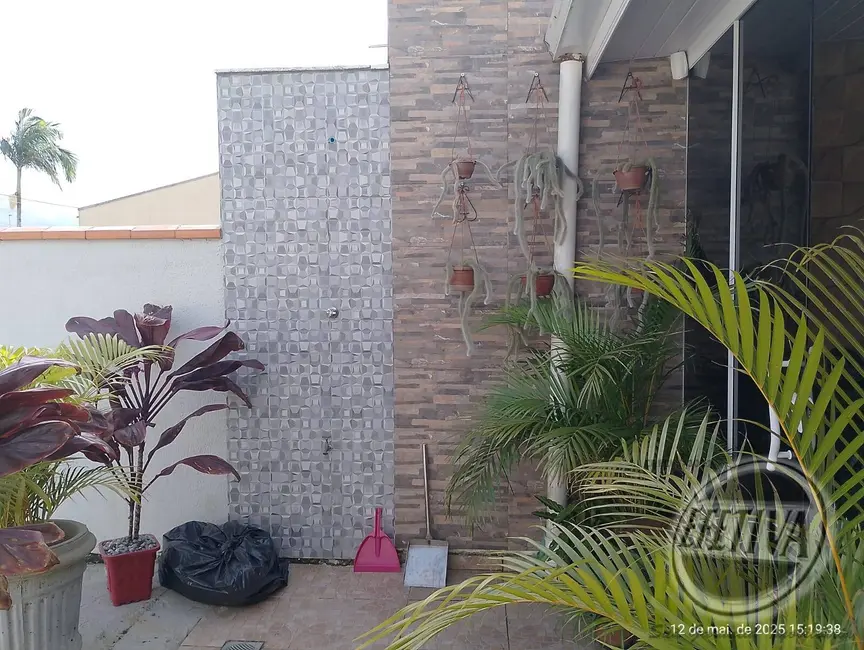 Foto 4 de Casa com 3 quartos à venda, 220m2 em Matinhos - PR