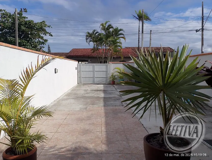 Foto 3 de Casa com 3 quartos à venda, 220m2 em Matinhos - PR