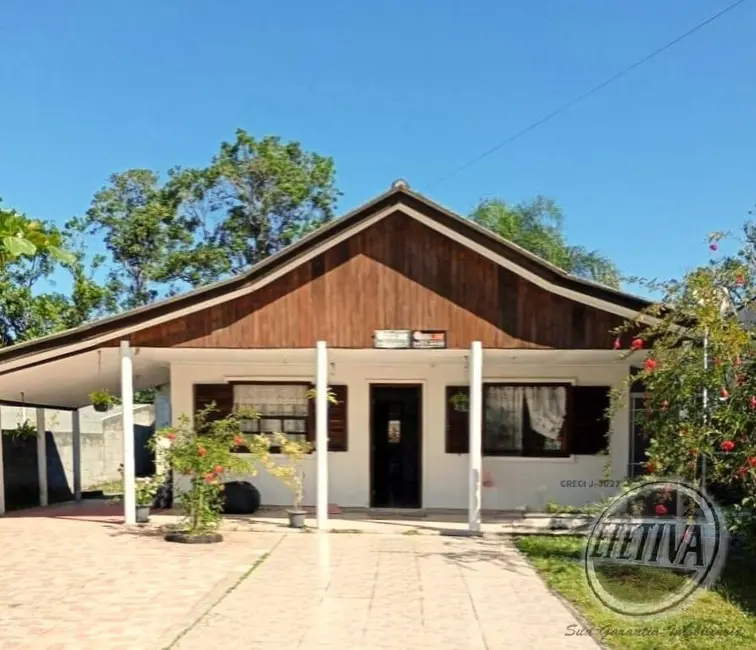 Foto 1 de Casa com 4 quartos à venda, 160m2 em Matinhos - PR