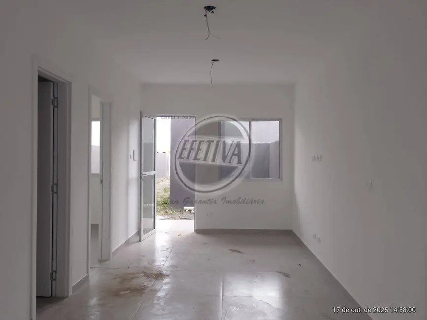 Casa com 2 quartos à venda, 50m2 em Guaratuba - PR - imagem 6 Foto 6 de Casa com 2 quartos à venda, 50m2 em Guaratuba - PR