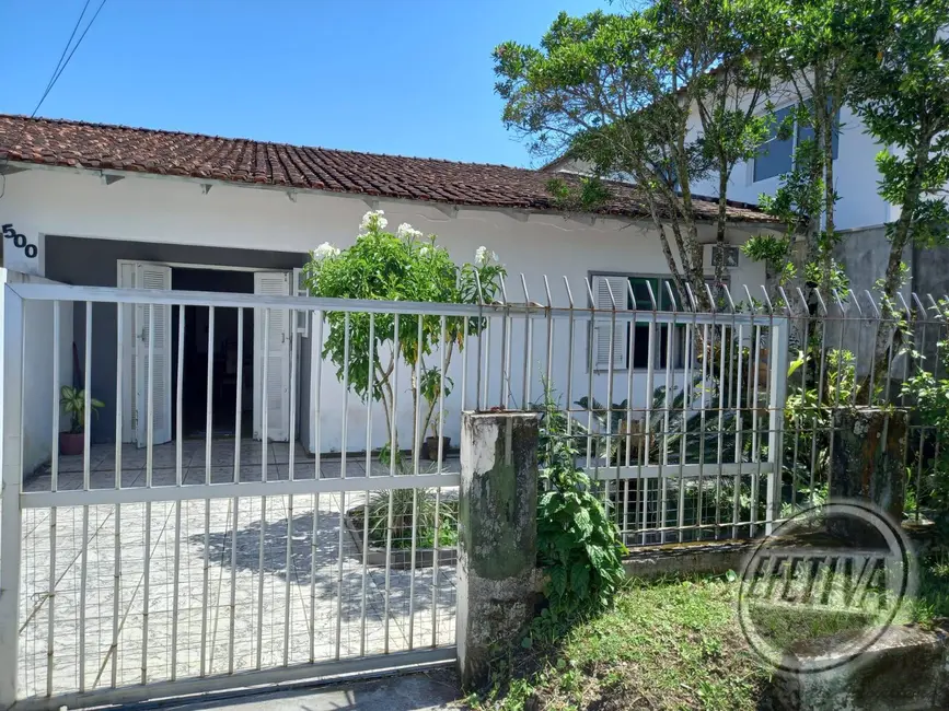 Foto 1 de Casa com 3 quartos à venda, 480m2 em Guaratuba - PR