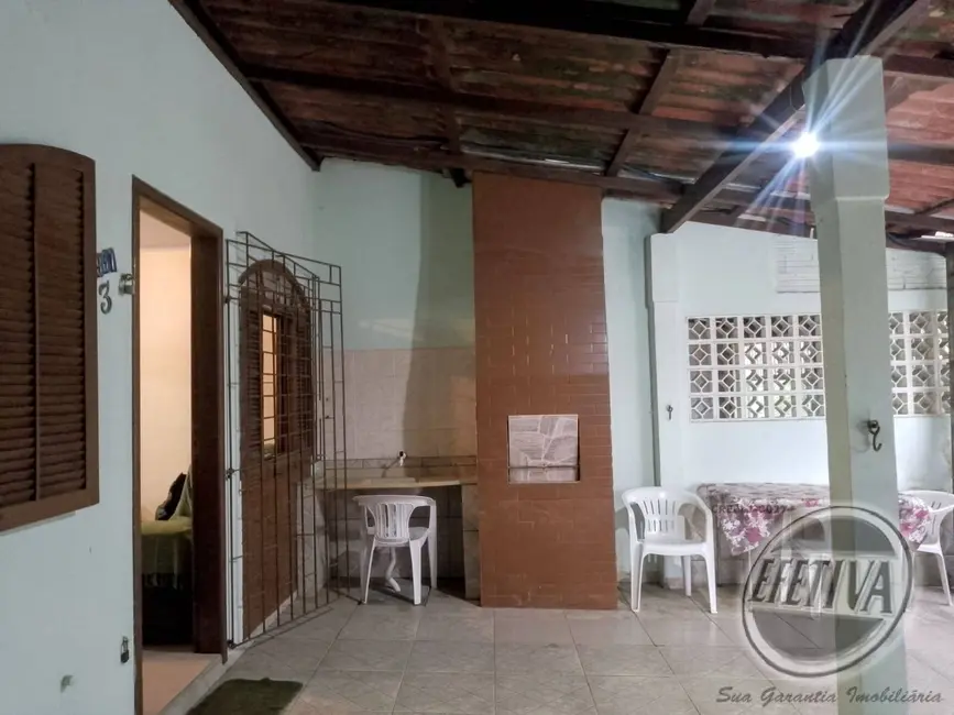 Foto 3 de Casa com 2 quartos à venda, 42m2 em Matinhos - PR