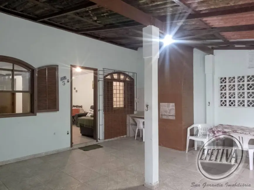 Foto 2 de Casa com 2 quartos à venda, 42m2 em Matinhos - PR