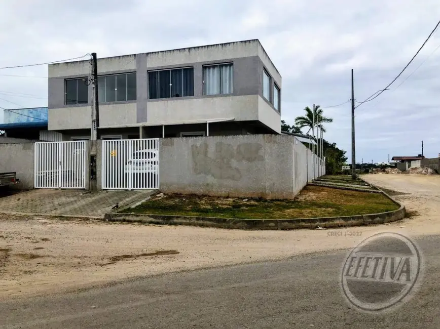 Casa com 2 quartos à venda, 72m2 em Guaratuba - PR - imagem 2 Foto 2 de Casa com 2 quartos à venda, 72m2 em Guaratuba - PR